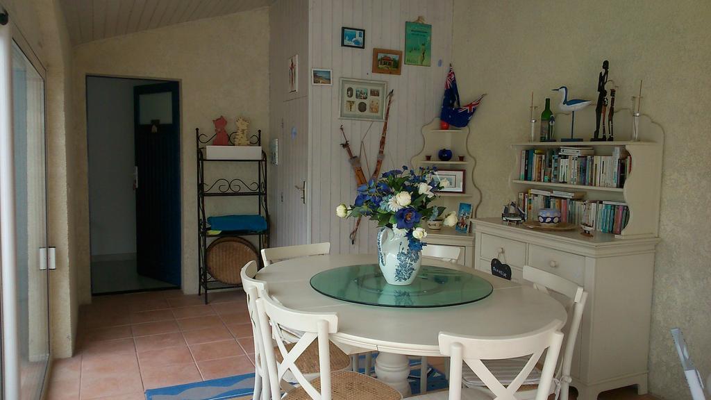 Chambre D'Hotes Armoise Lagord Habitación foto